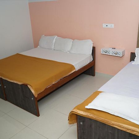 Alaya Rooms Tiruchirappalli Kültér fotó