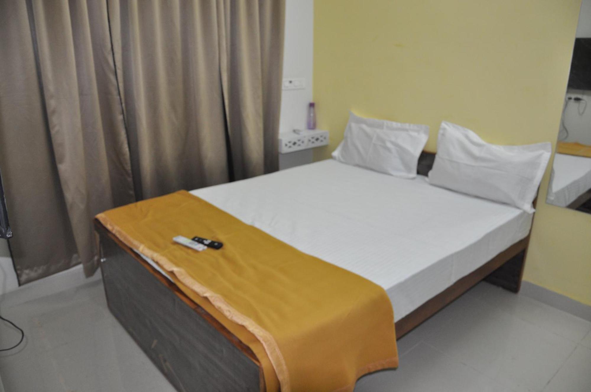 Alaya Rooms Tiruchirappalli Kültér fotó