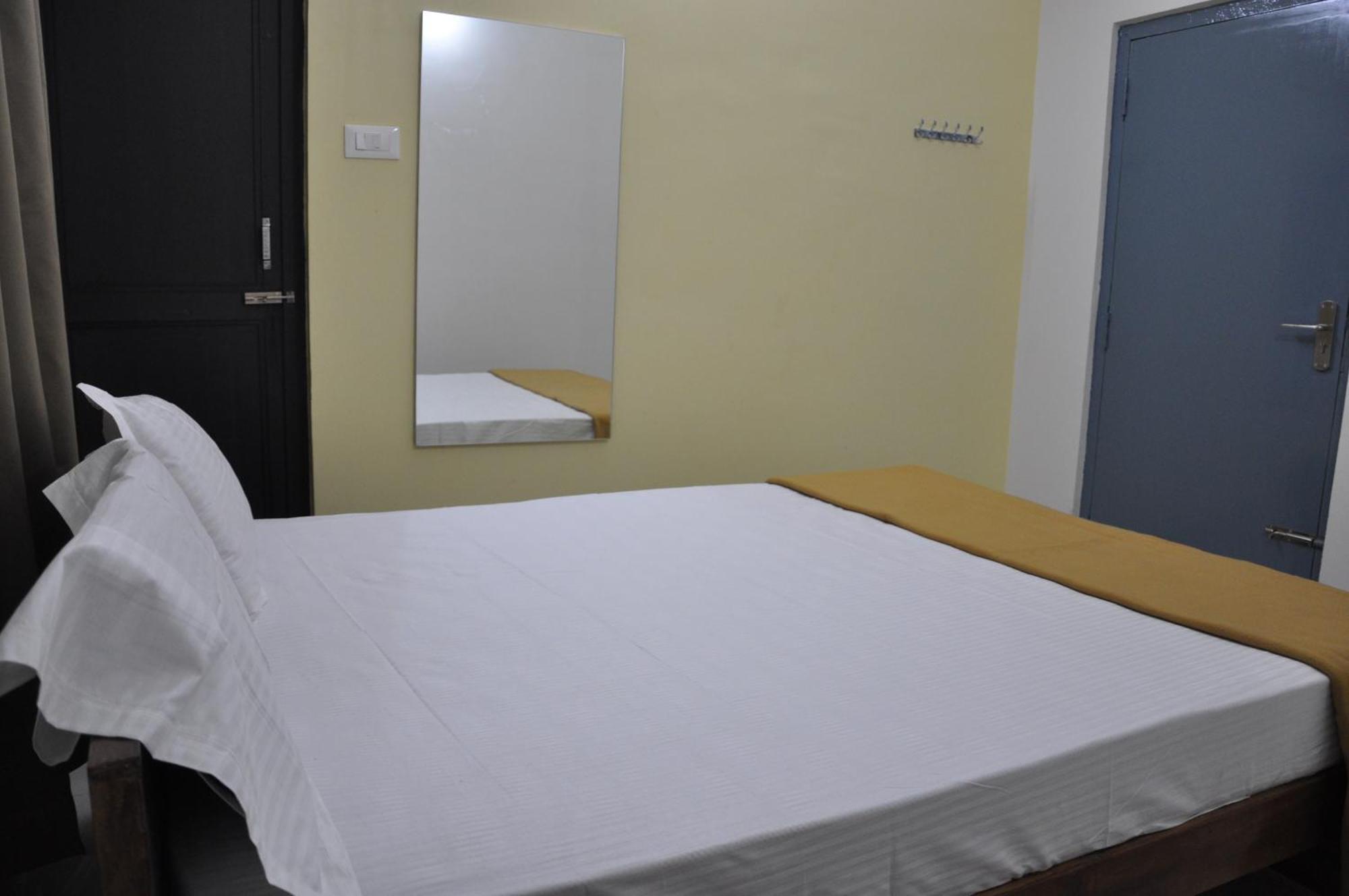 Alaya Rooms Tiruchirappalli Kültér fotó