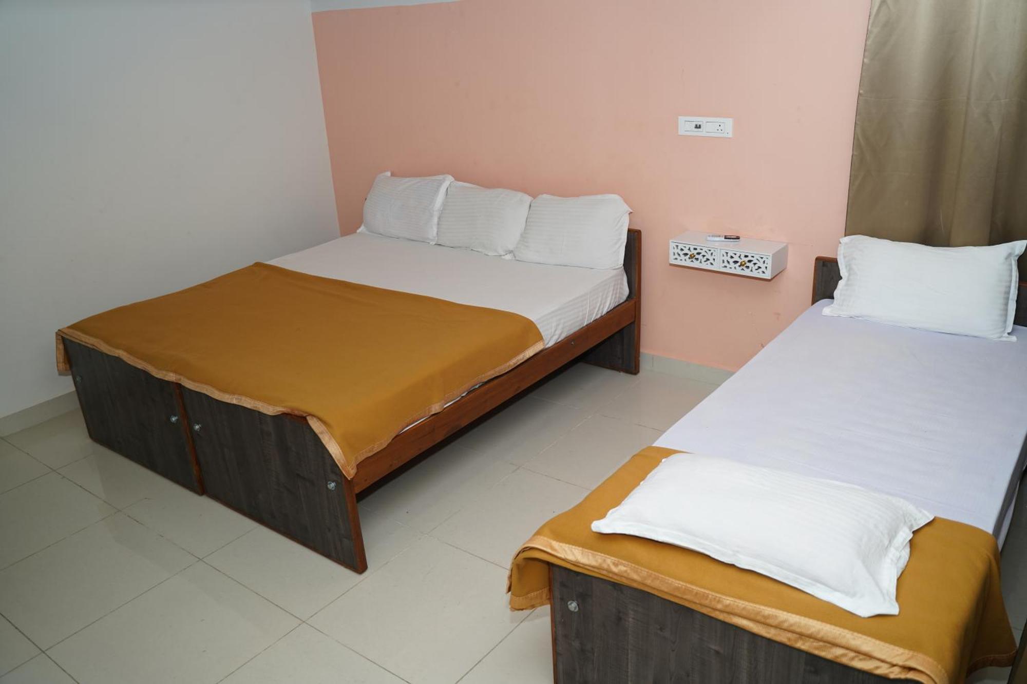 Alaya Rooms Tiruchirappalli Kültér fotó